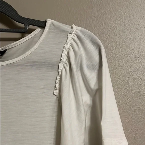 Cute, Soft White Blouse - Picture 2 of 4